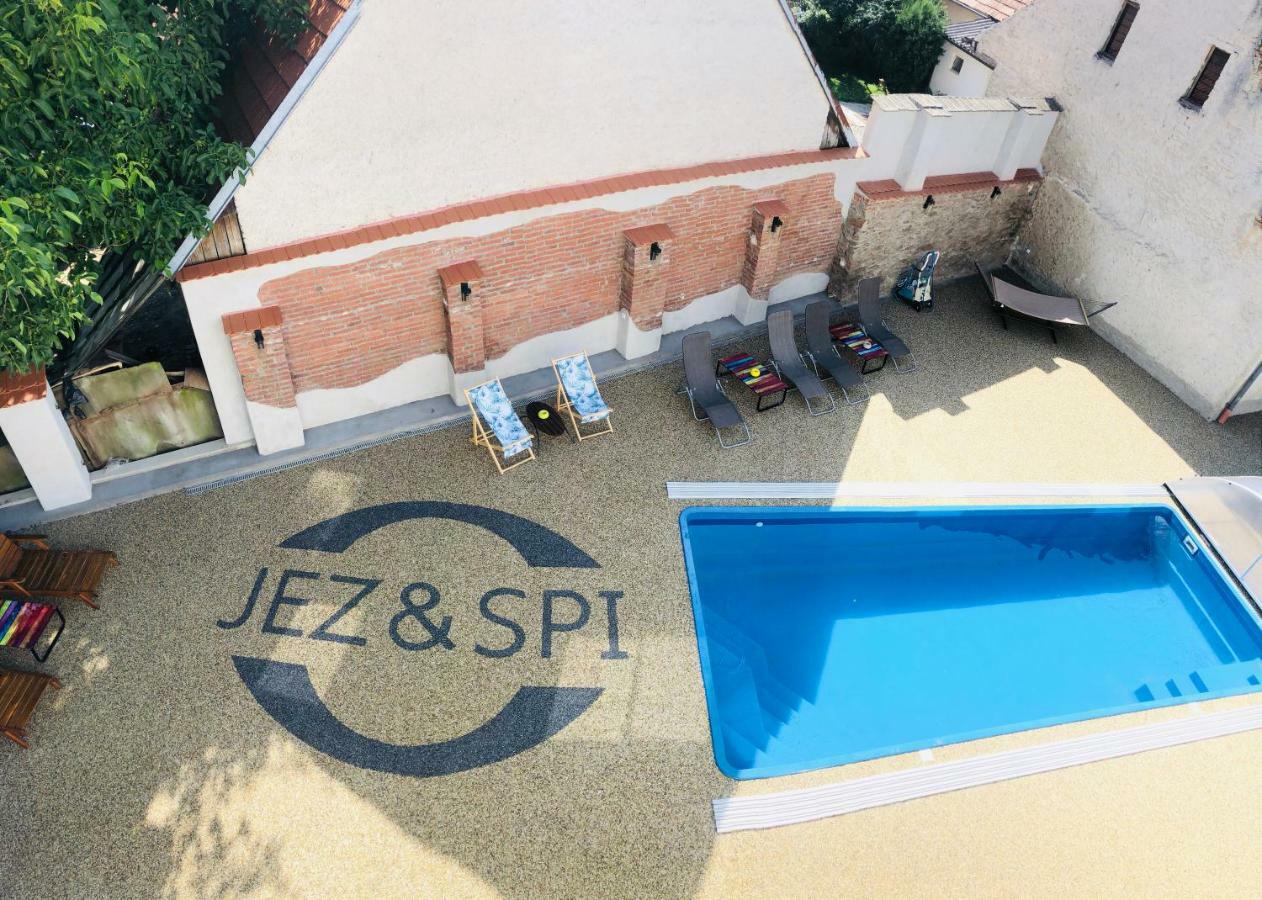 Jez&Spi Planice Hotel Exterior photo